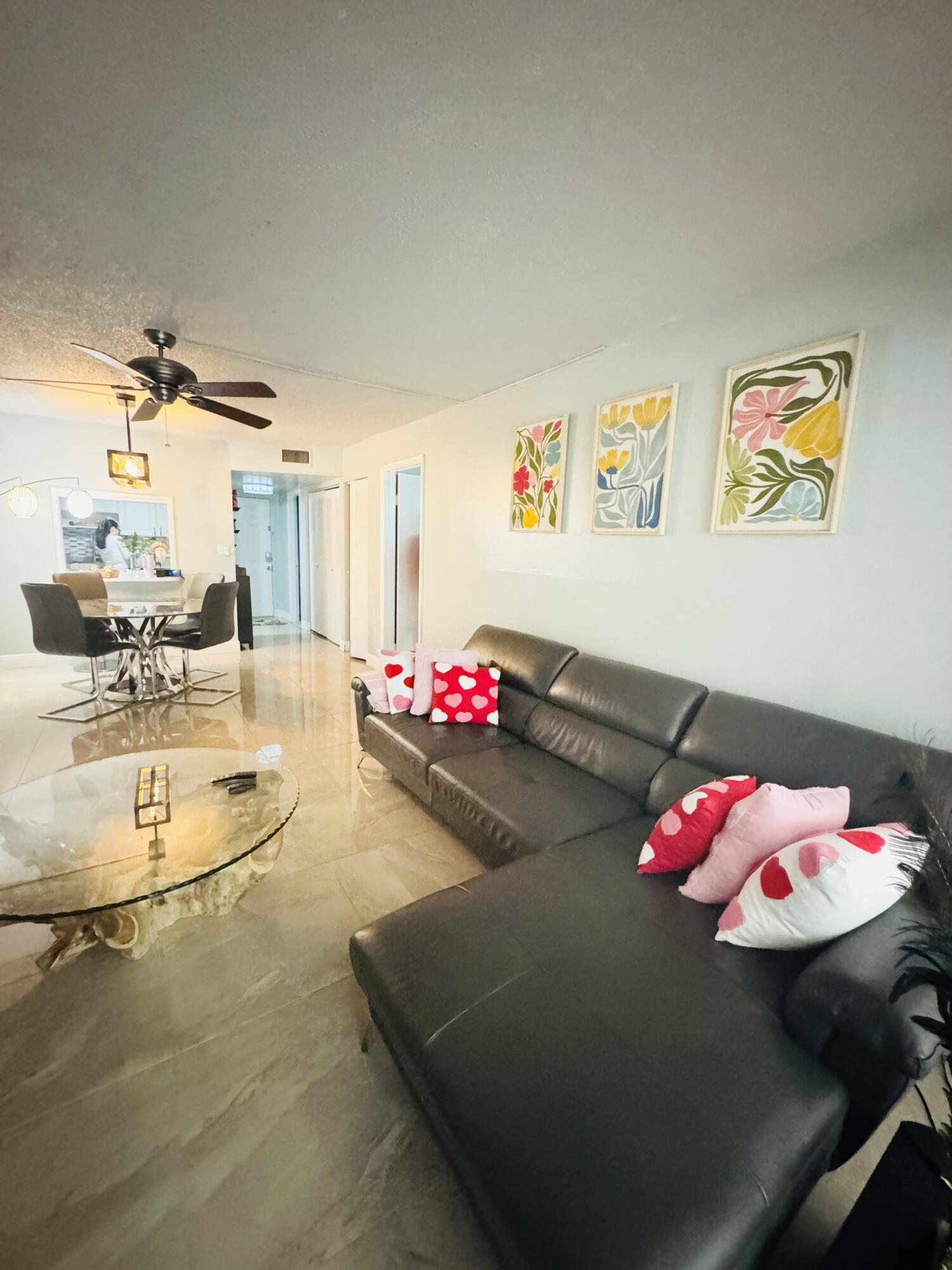 9370 SW 8th Street # 117, Boca Raton FL 33428
