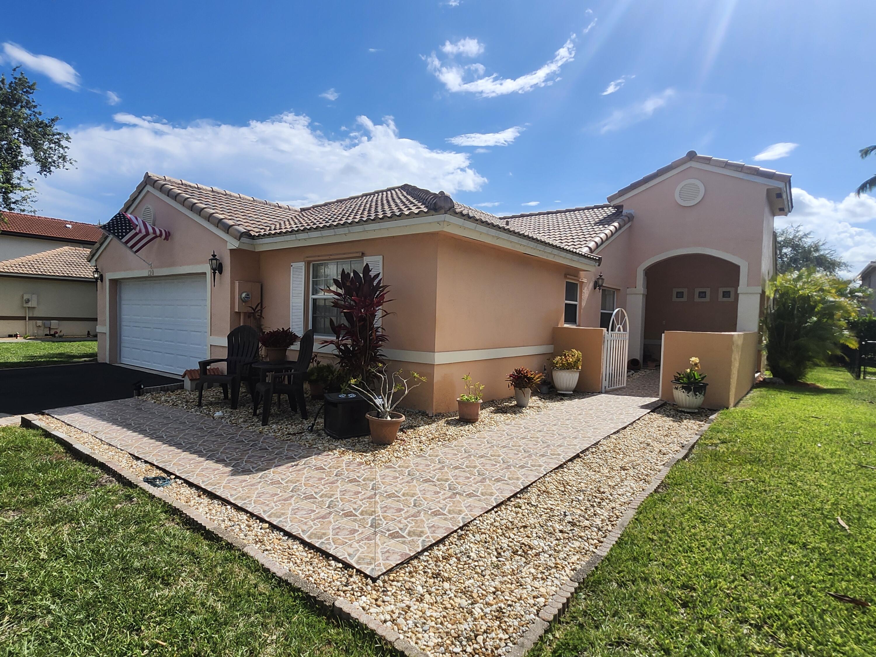 120 NW 189th Avenue, Pembroke Pines FL 33029