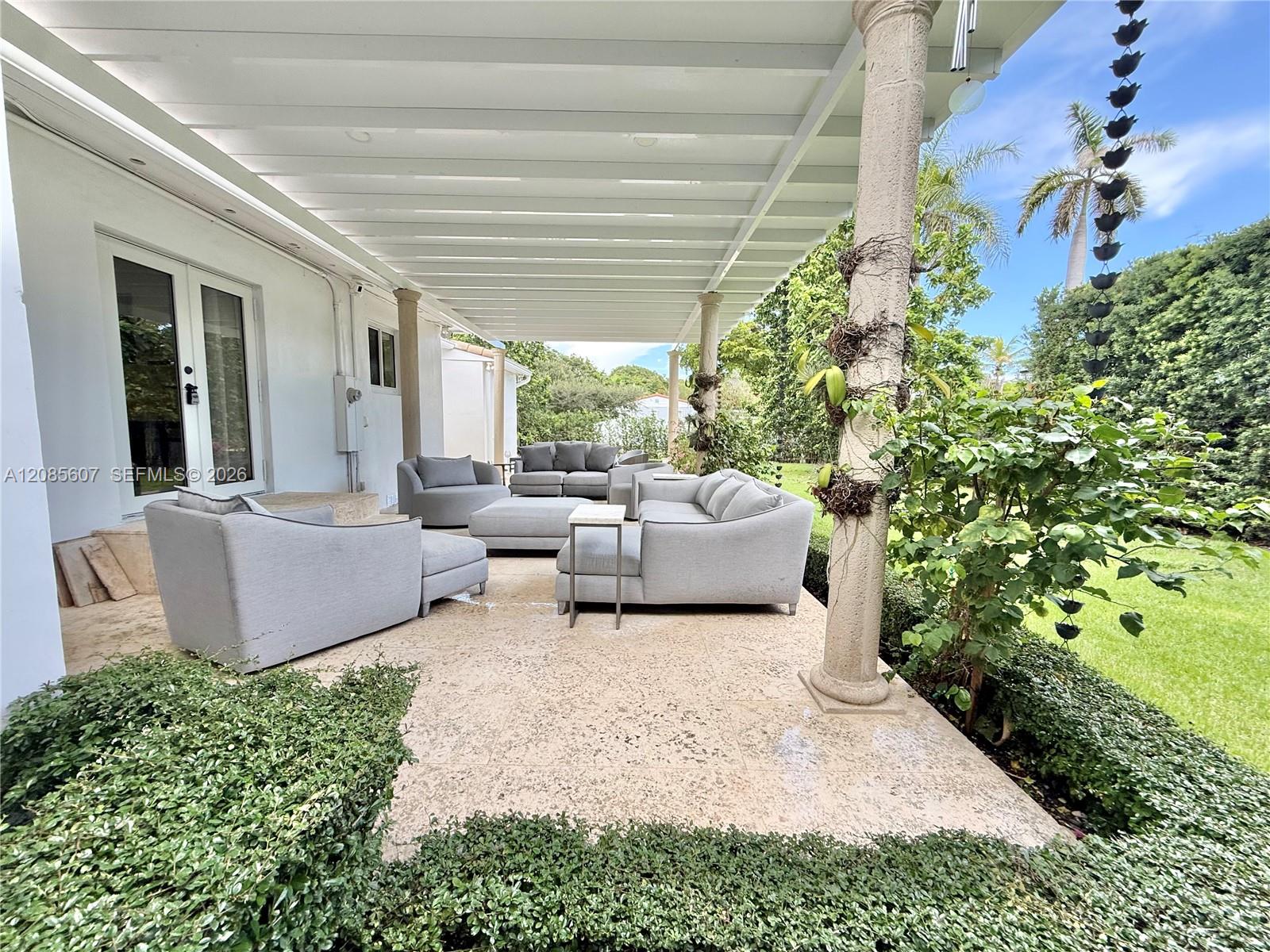 2001 Coral Gate Dr, Miami FL 33145
