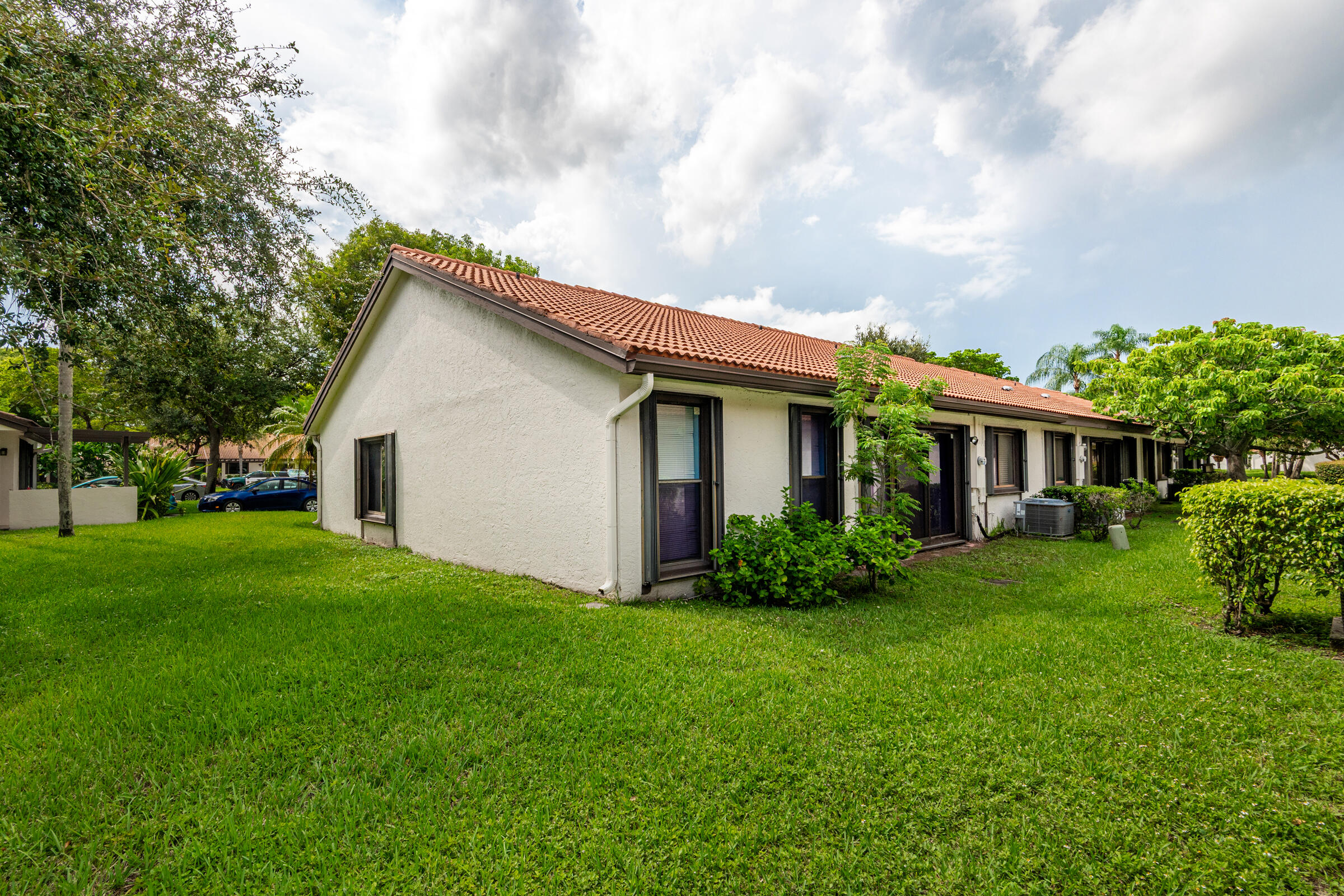 7143 WISTERIA Way — Photo 3