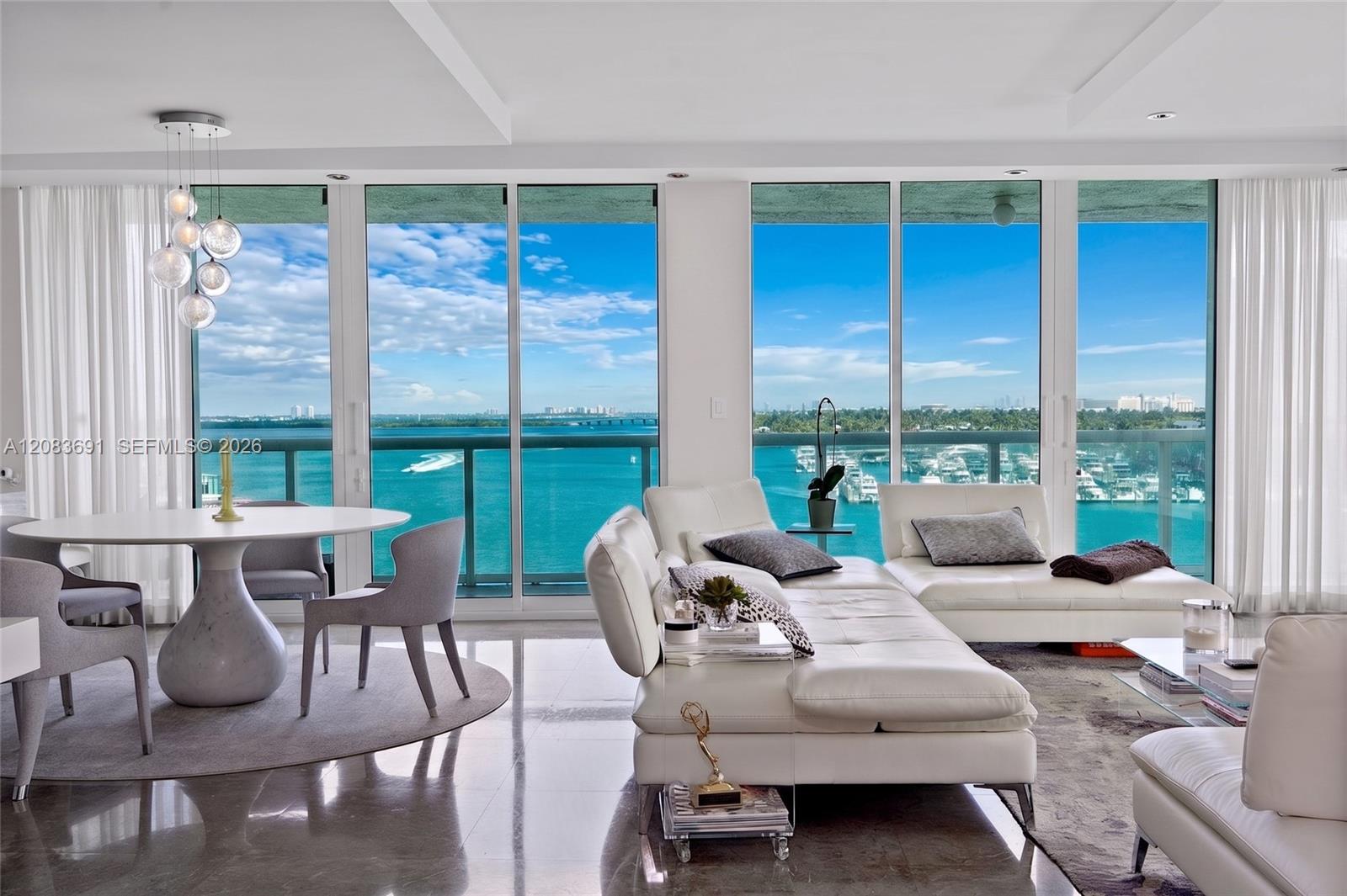 10 Venetian Way # 804, Miami Beach FL 33139
