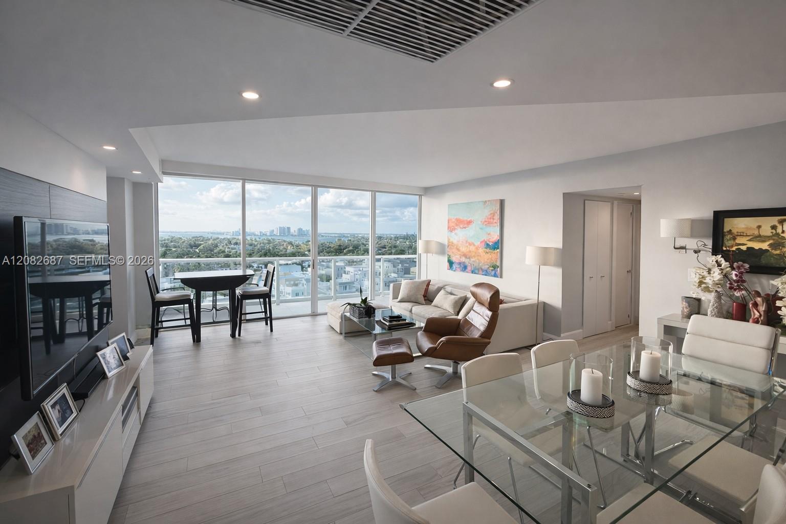 5900 Collins Ave # 1405 — Photo 4