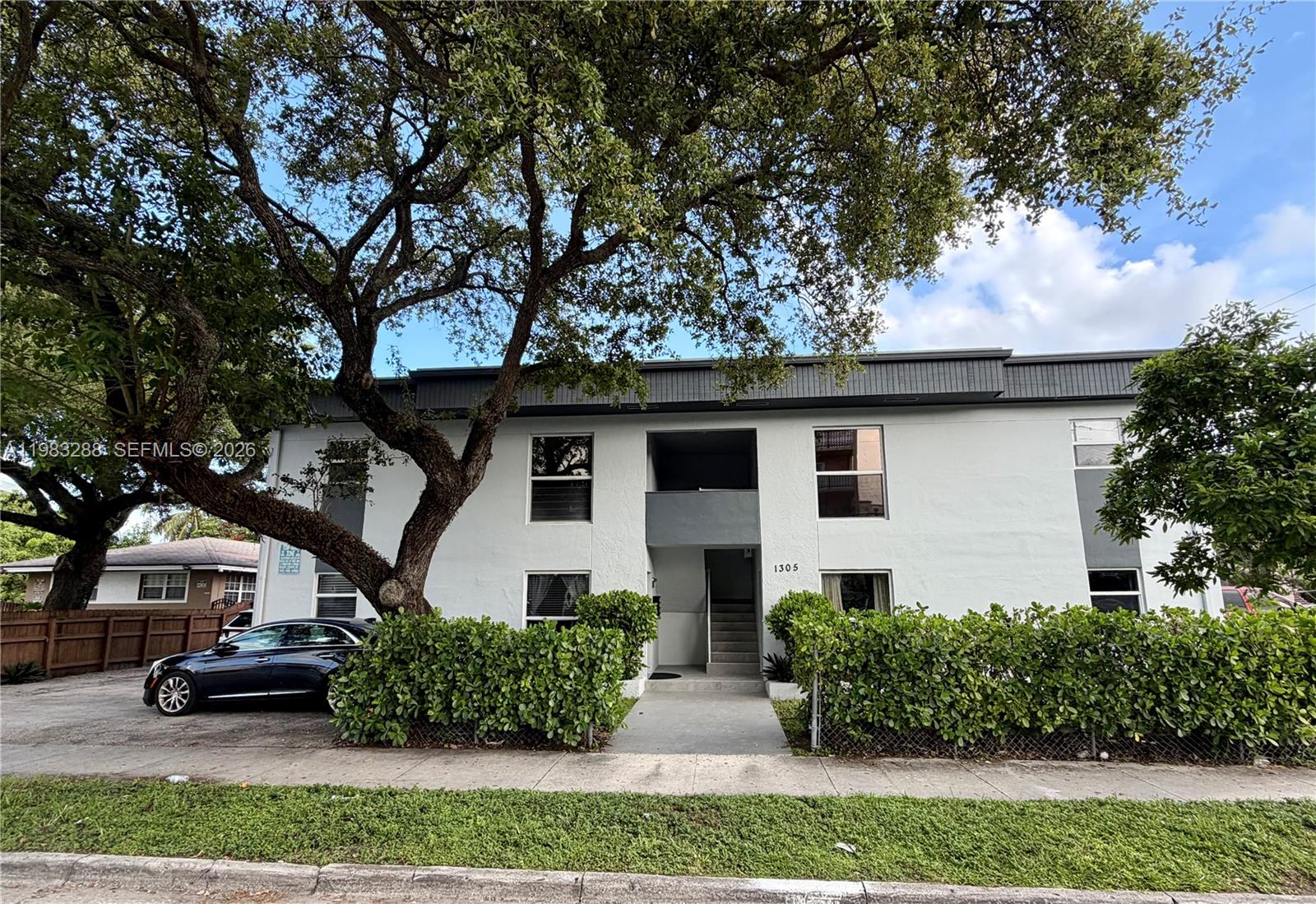 1305 NW 4th St # 3, Miami FL 33125