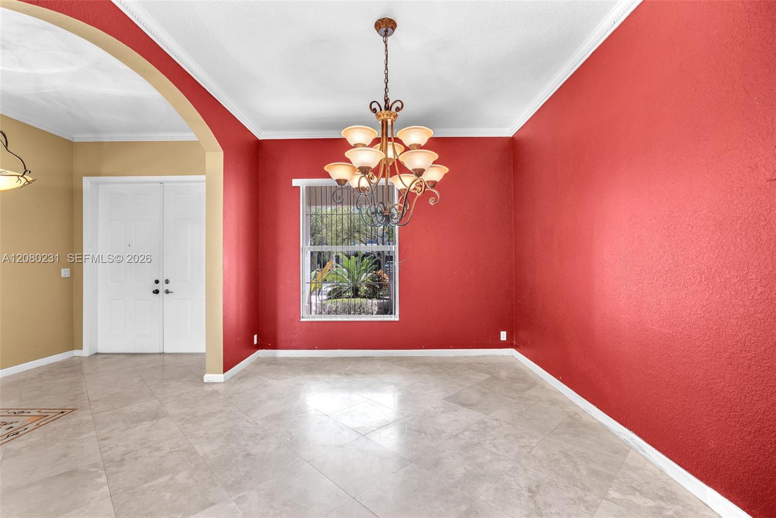9345 Madewood Ct — Photo 3