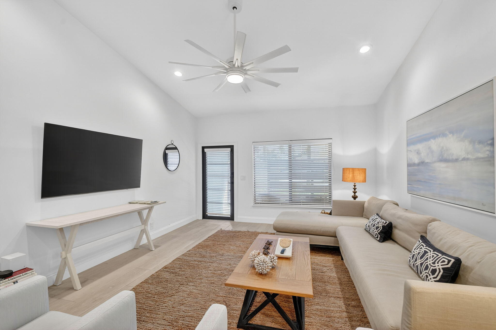 2904 Spanish Trail — Photo 4