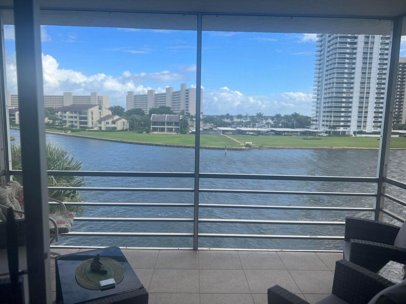 20 Yacht Club Drive # 405, North Palm Beach FL 33408
