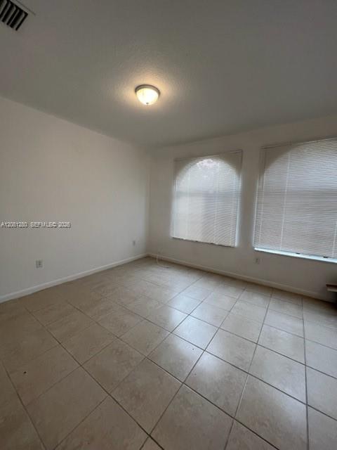 3632 NW 30th Ct # 10F — Photo 2