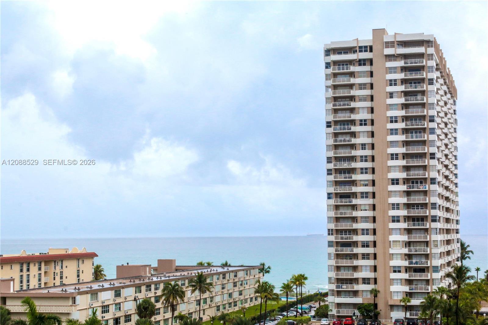 1965 S Ocean Dr # 7A — Photo 2
