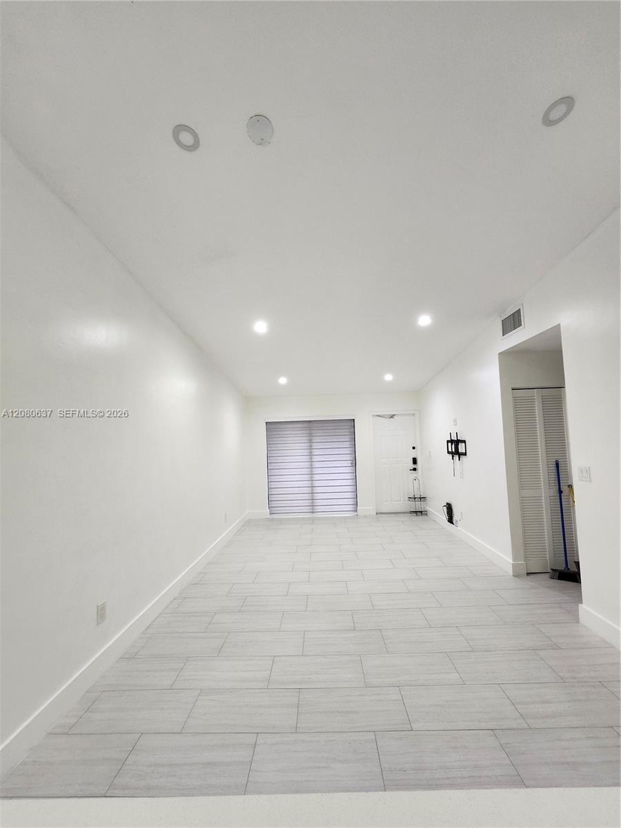 18224 Mediterranean Blvd # 17 — Photo 4