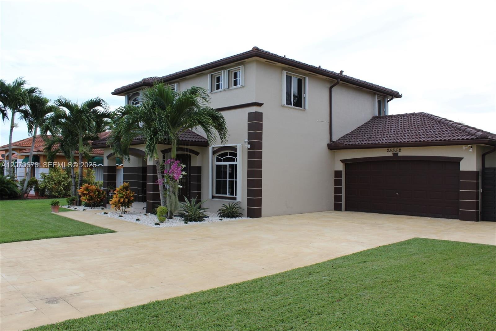 25352 SW 122nd Ct — Photo 2