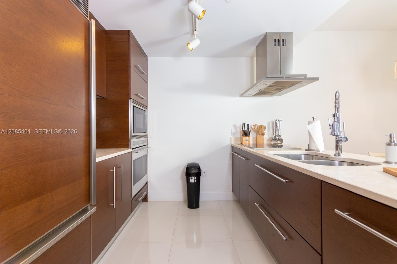 485 Brickell Ave # 2006 — Photo 5