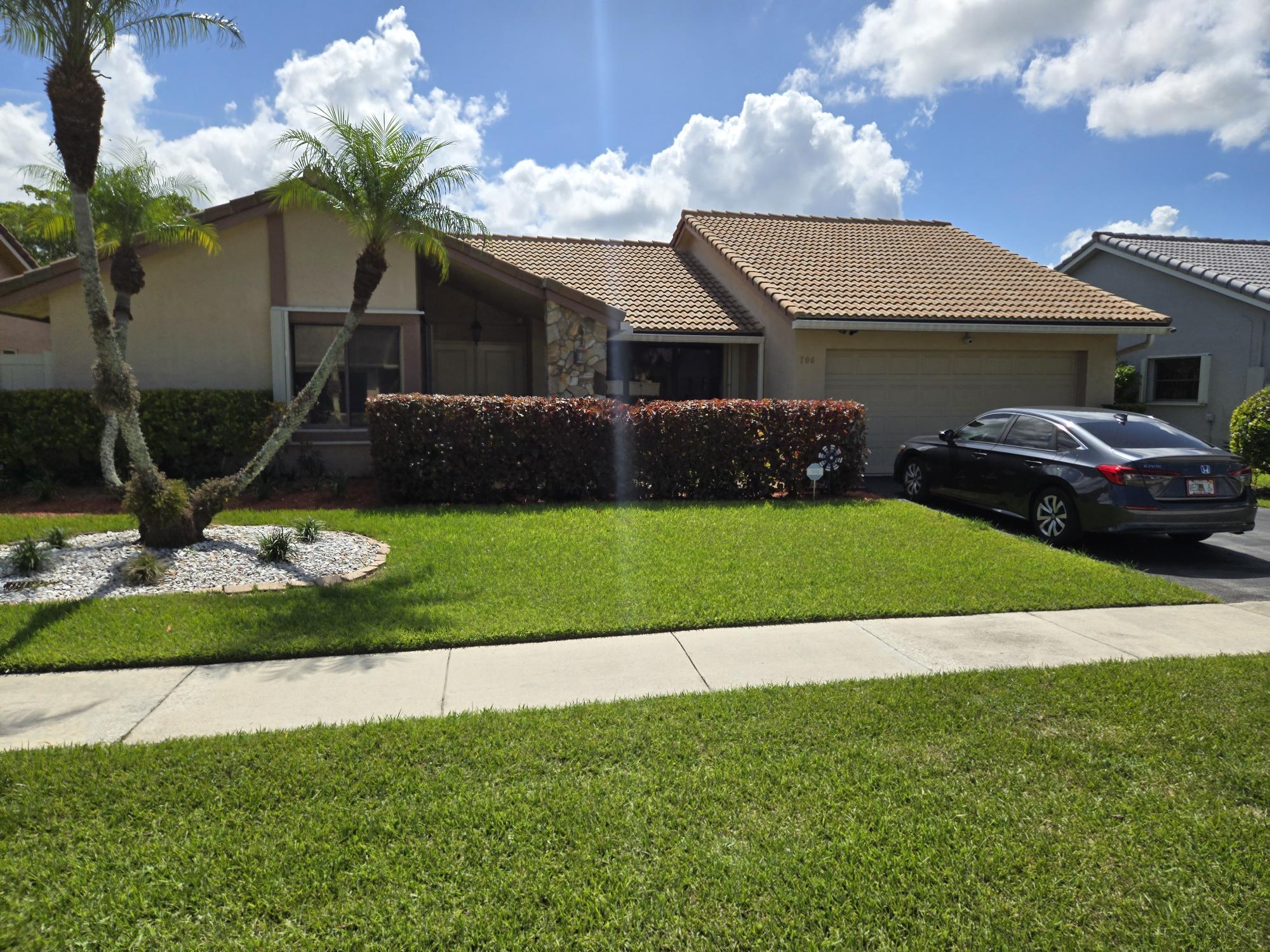 700 NW 102ND Way, Plantation FL 33324