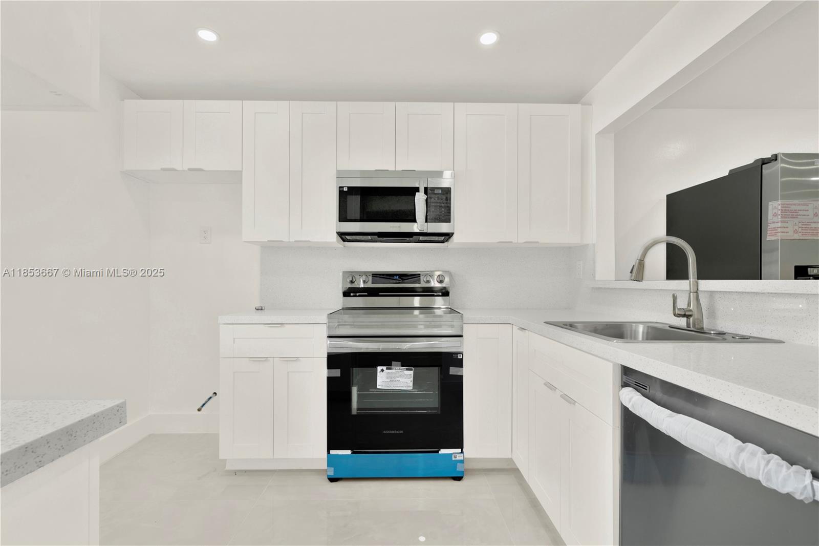 8320 Sands Point Blvd # M107 — Photo 5