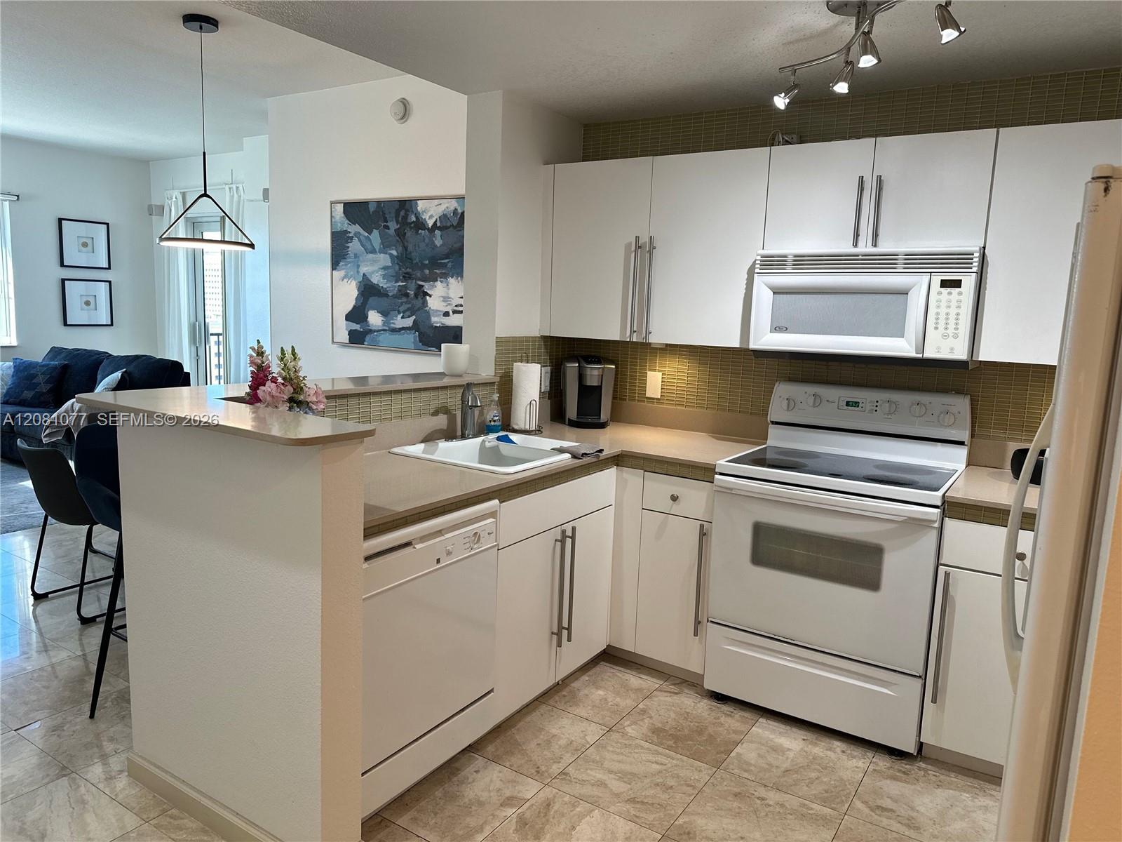 10 Aragon Ave # 1120 — Photo 4