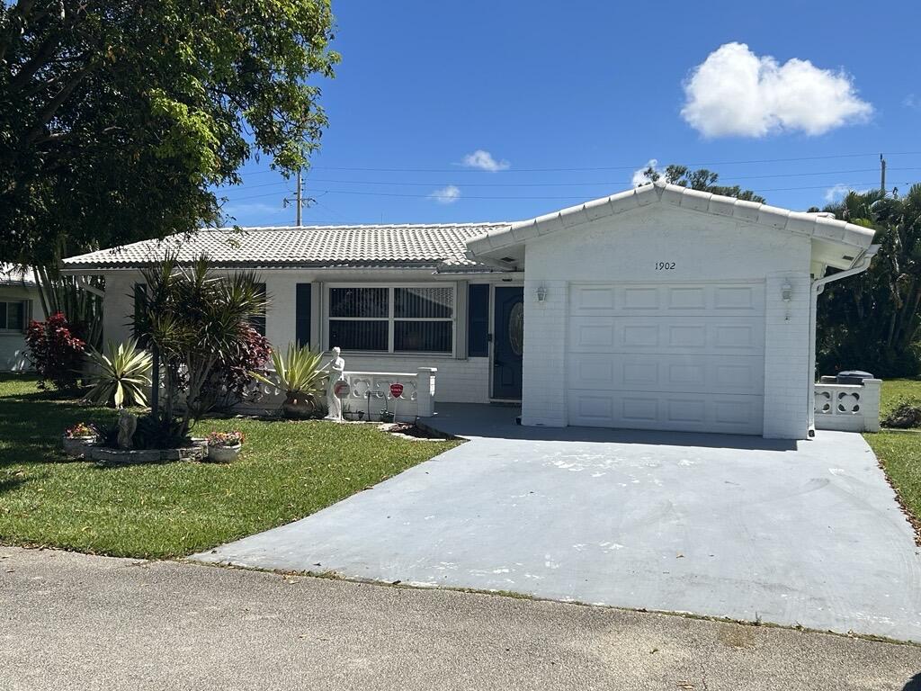 1902 SW 22nd Avenue, Boynton Beach FL 33426