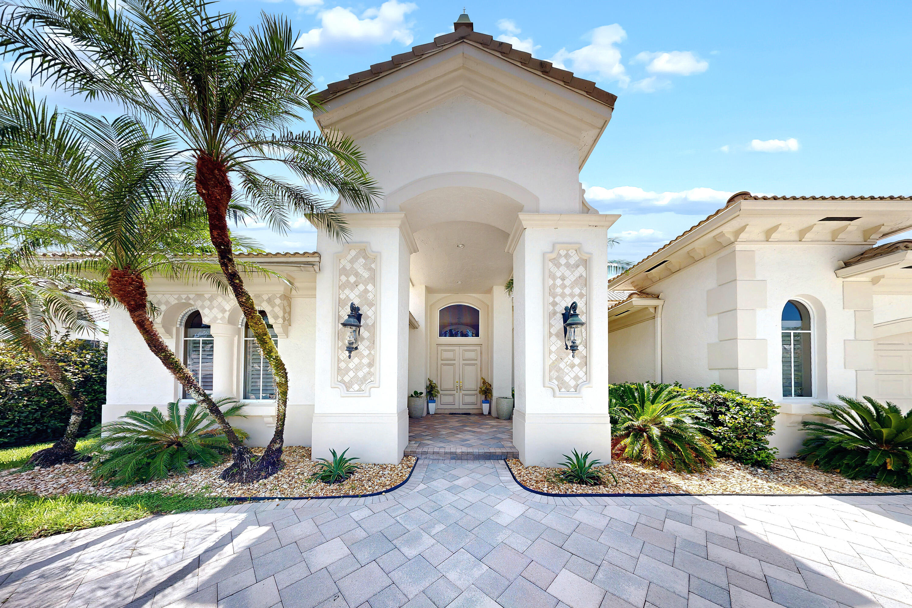 11065 Canary Island Court, Plantation FL 33324