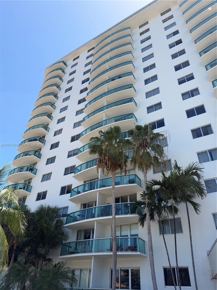 19370 Collins Ave # 1120 — Photo 3