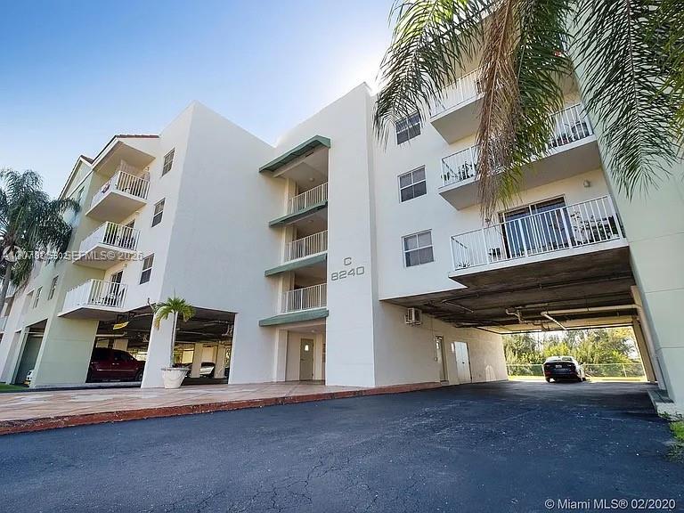 8240 SW 210th St # 319 — Photo 3