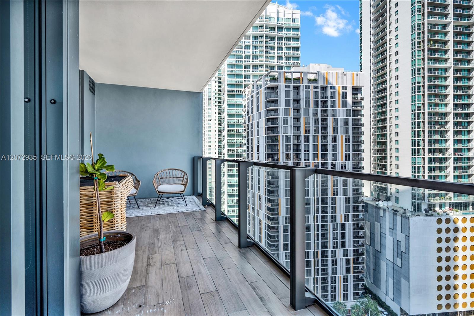 68 SE 6th St # 1207 — Photo 4