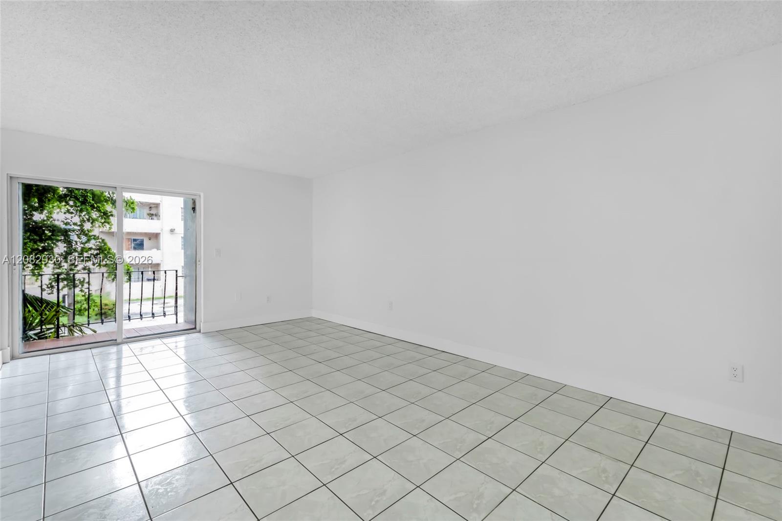 6825 W Flagler St # 202 — Photo 4