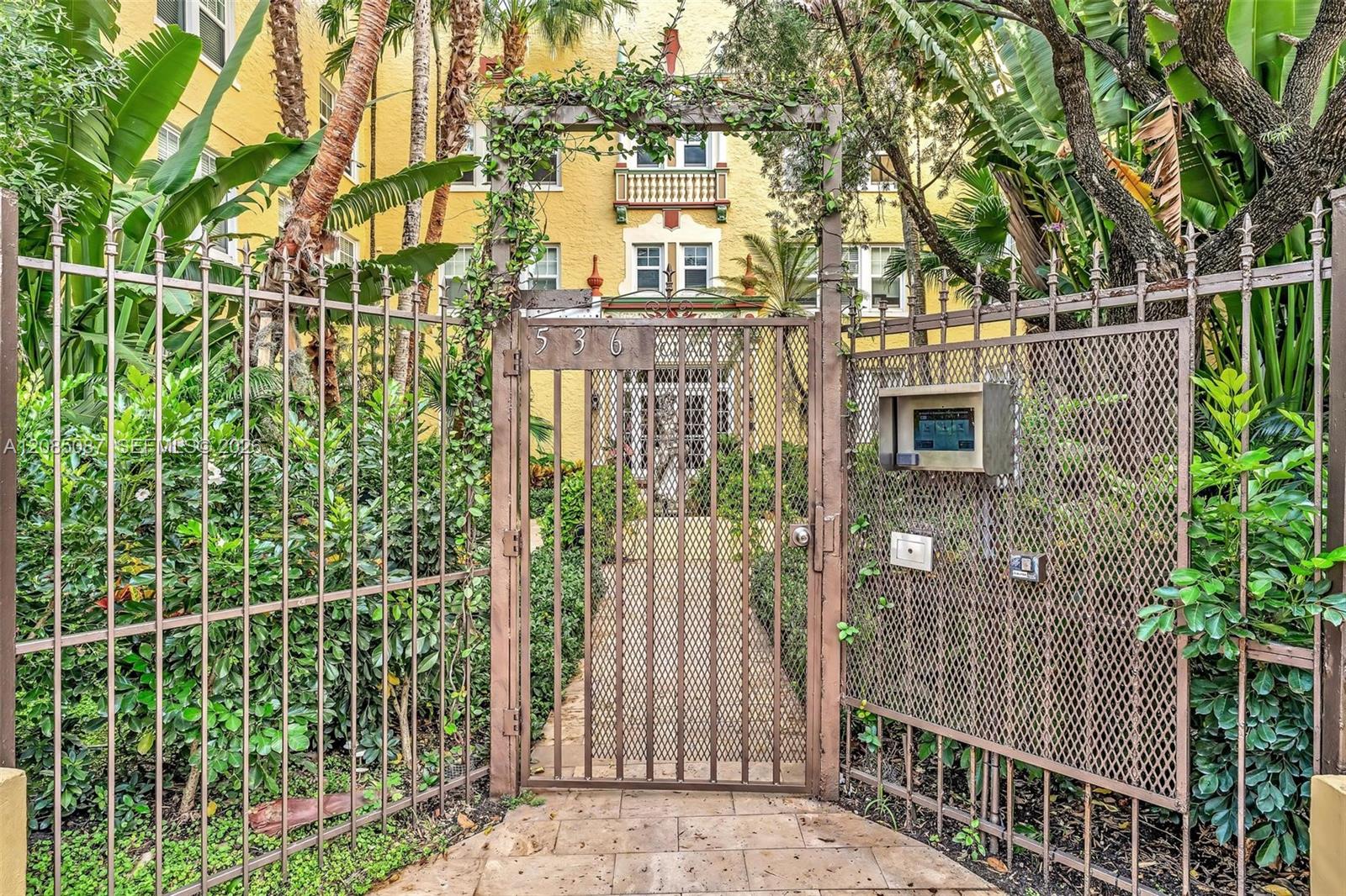 536 14th St # 307, Miami Beach FL 33139