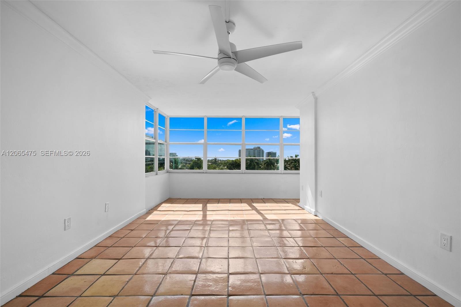 East Facing Office/Lounge