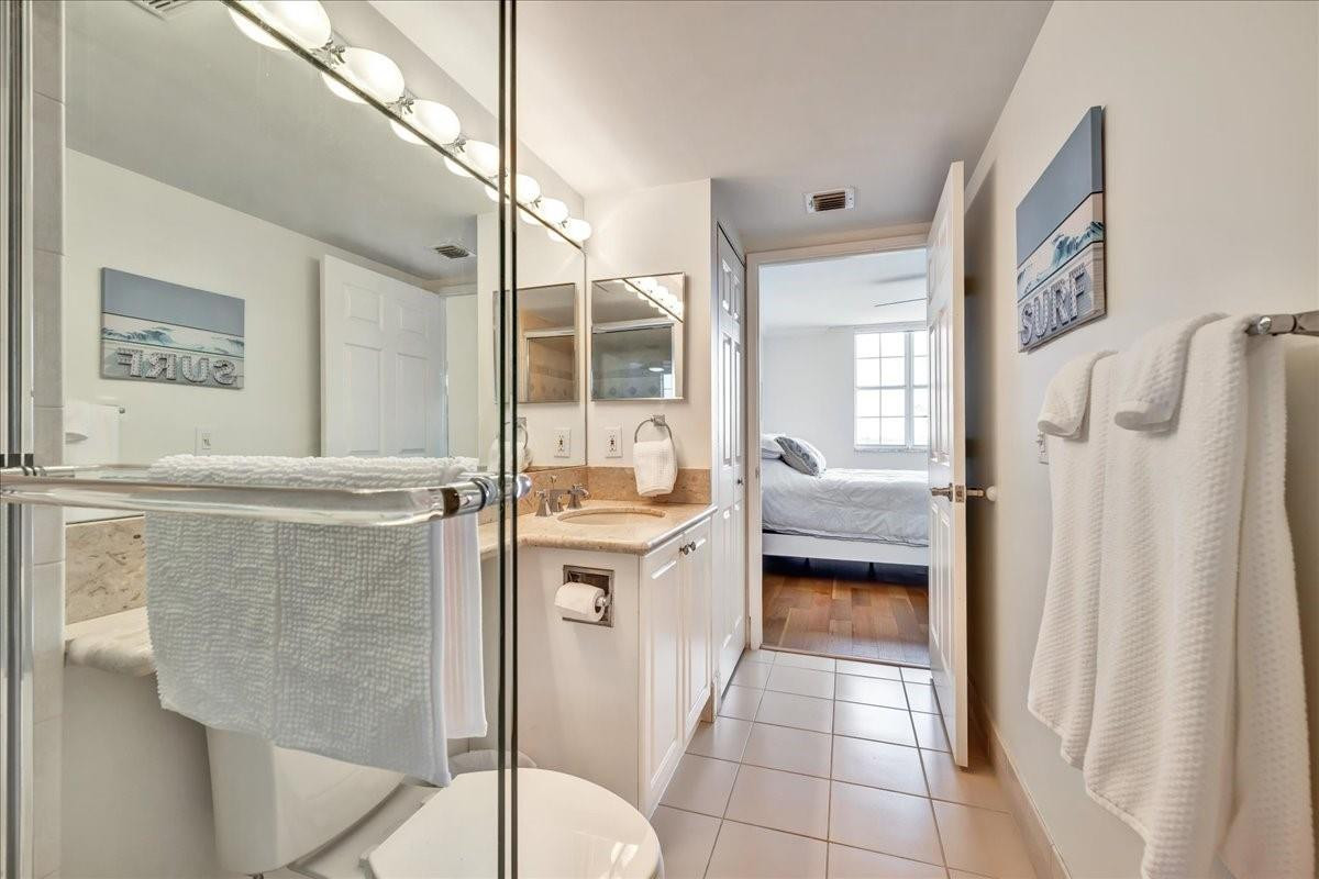 651 OKEECHOBEE Boulevard # 801 — Photo 4