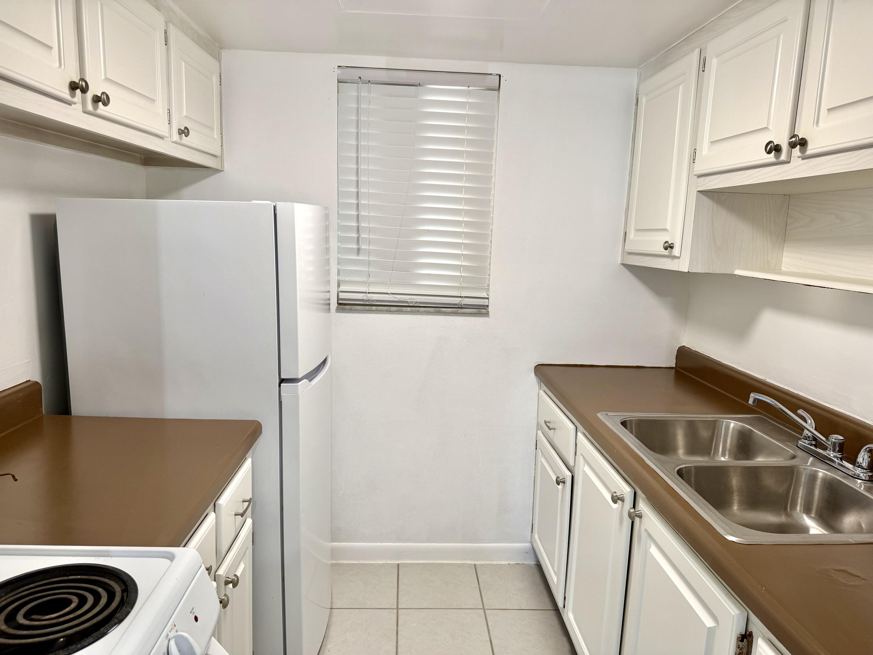 200 E Ocean Avenue # 10 — Photo 4