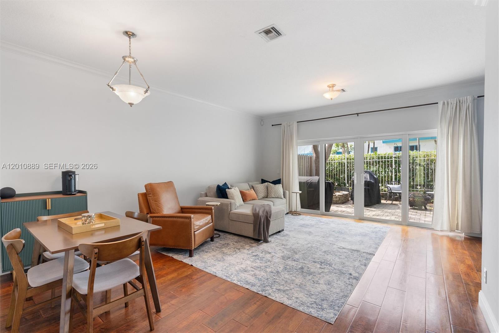 835 NE 19th Ave # 2 — Photo 3