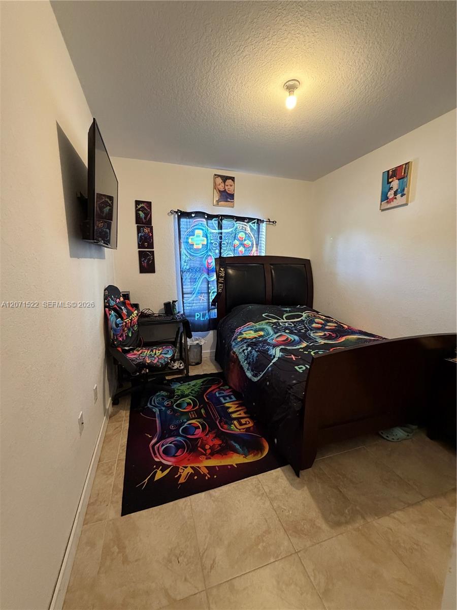 548 NE 5th Way View 11