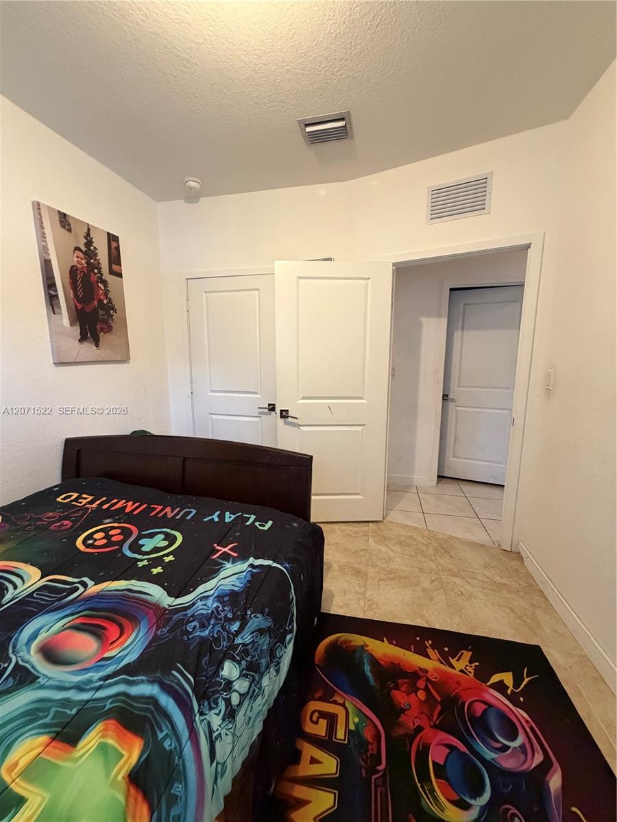 548 NE 5th Way View 12