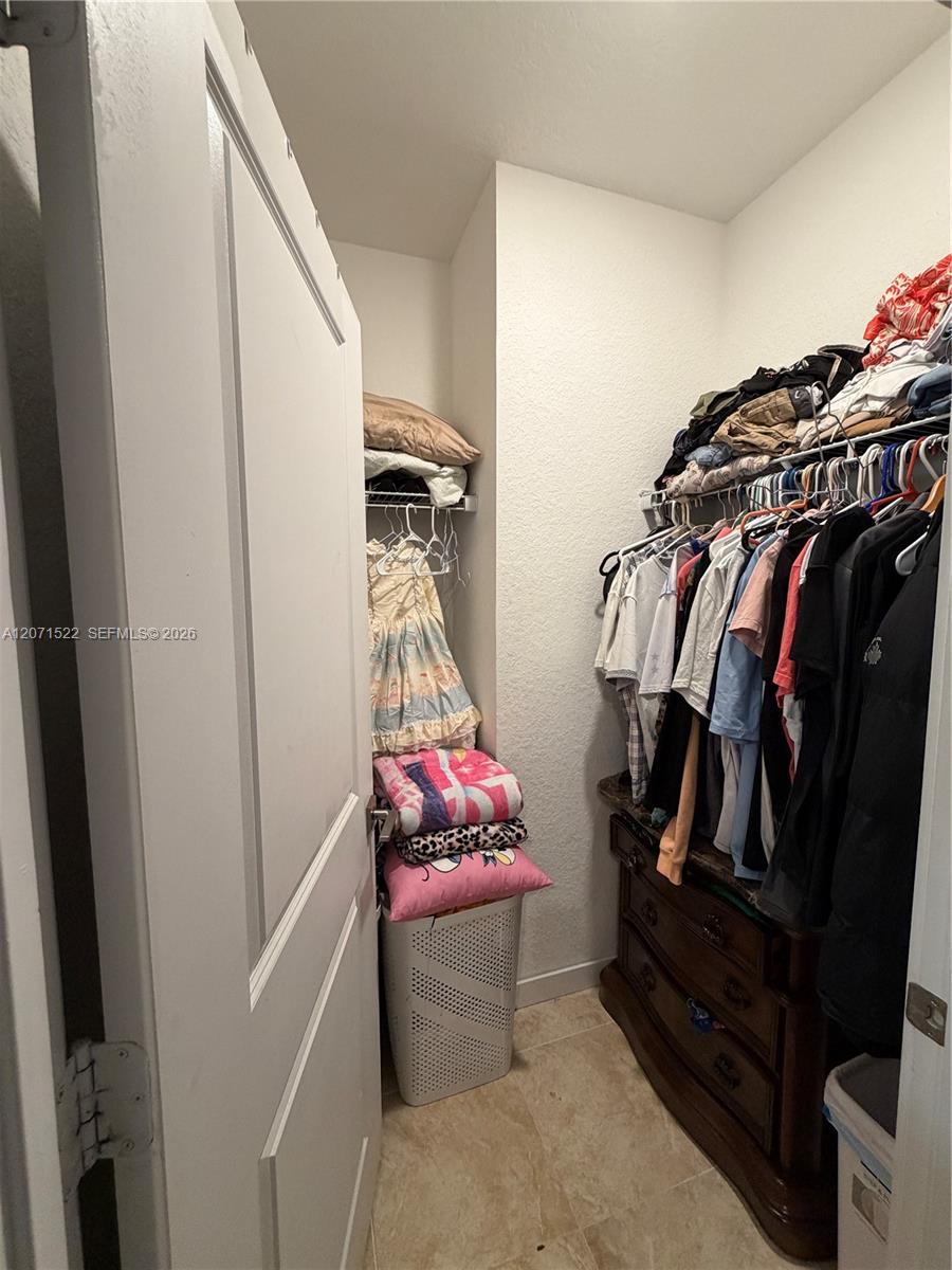 548 NE 5th Way View 15