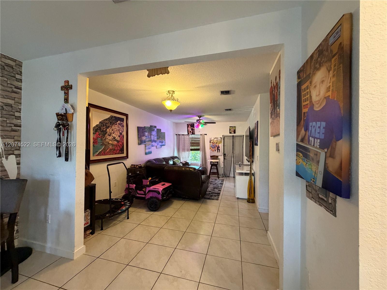 548 NE 5th Way View 3