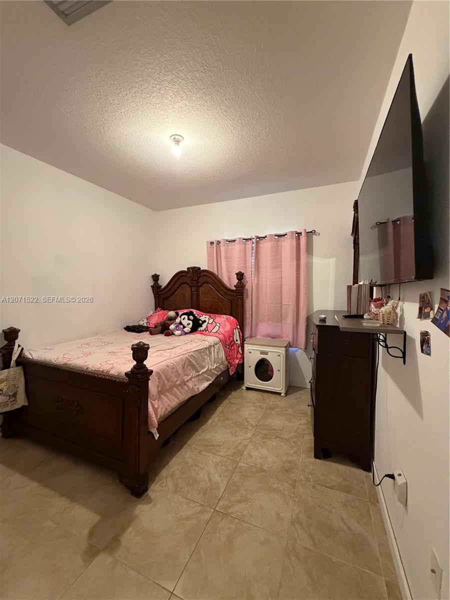 548 NE 5th Way View 9