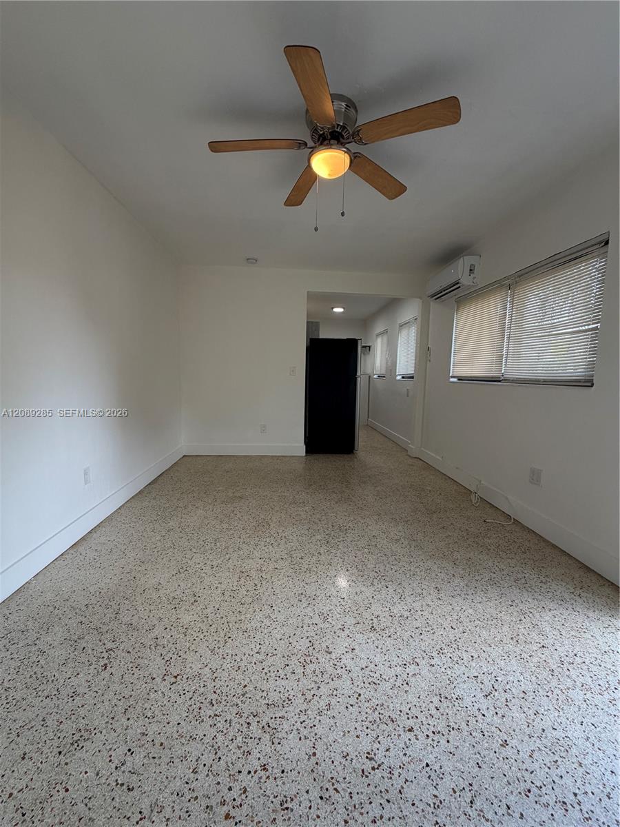 600 SW 10th St # 2 — Photo 4