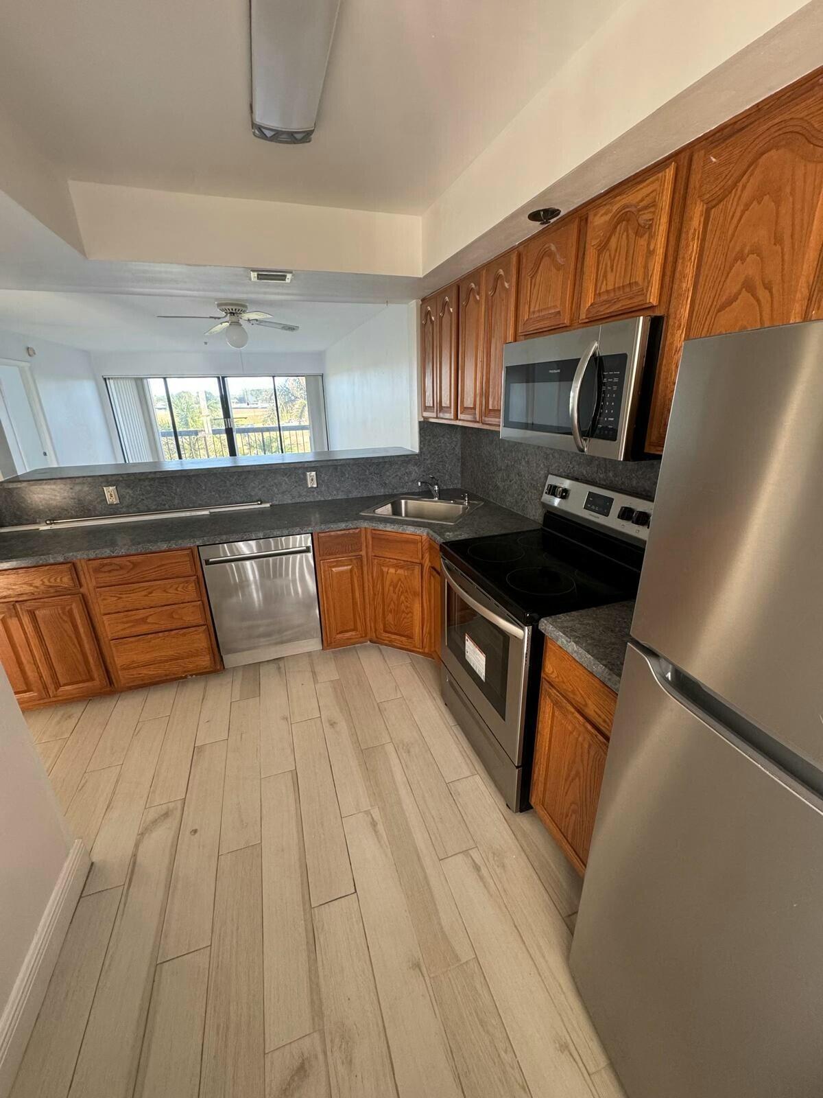 3000 Presidential Way # 404, West Palm Beach FL 33401