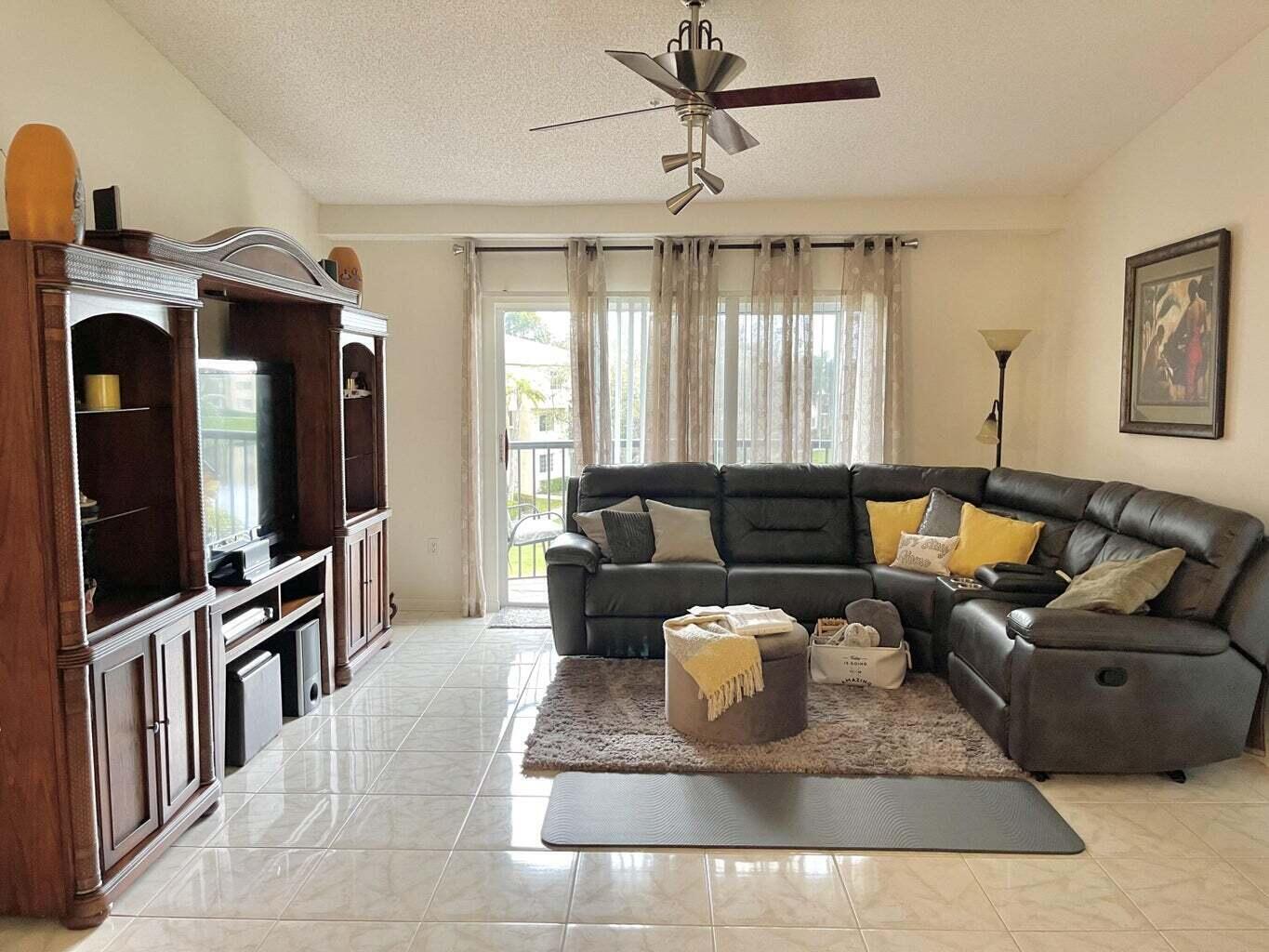 300 CRESTWOOD Court N # 309 — Photo 3