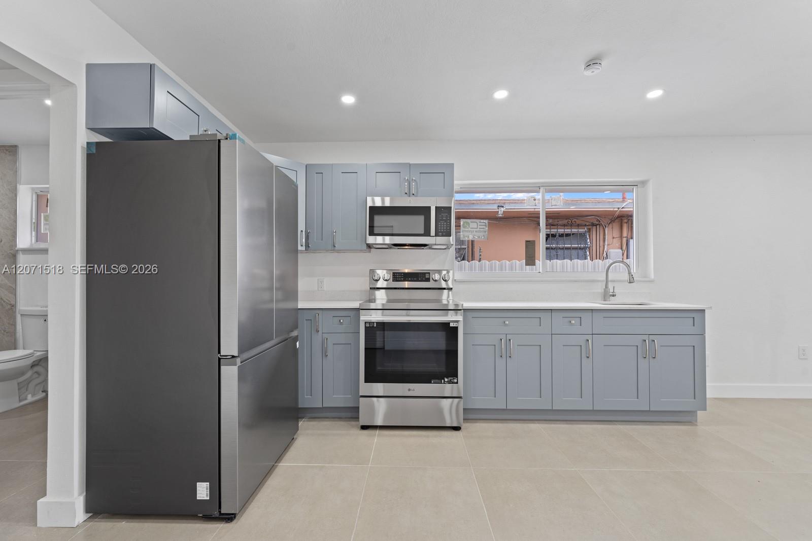 1849 NW 16th St # 1 View 3