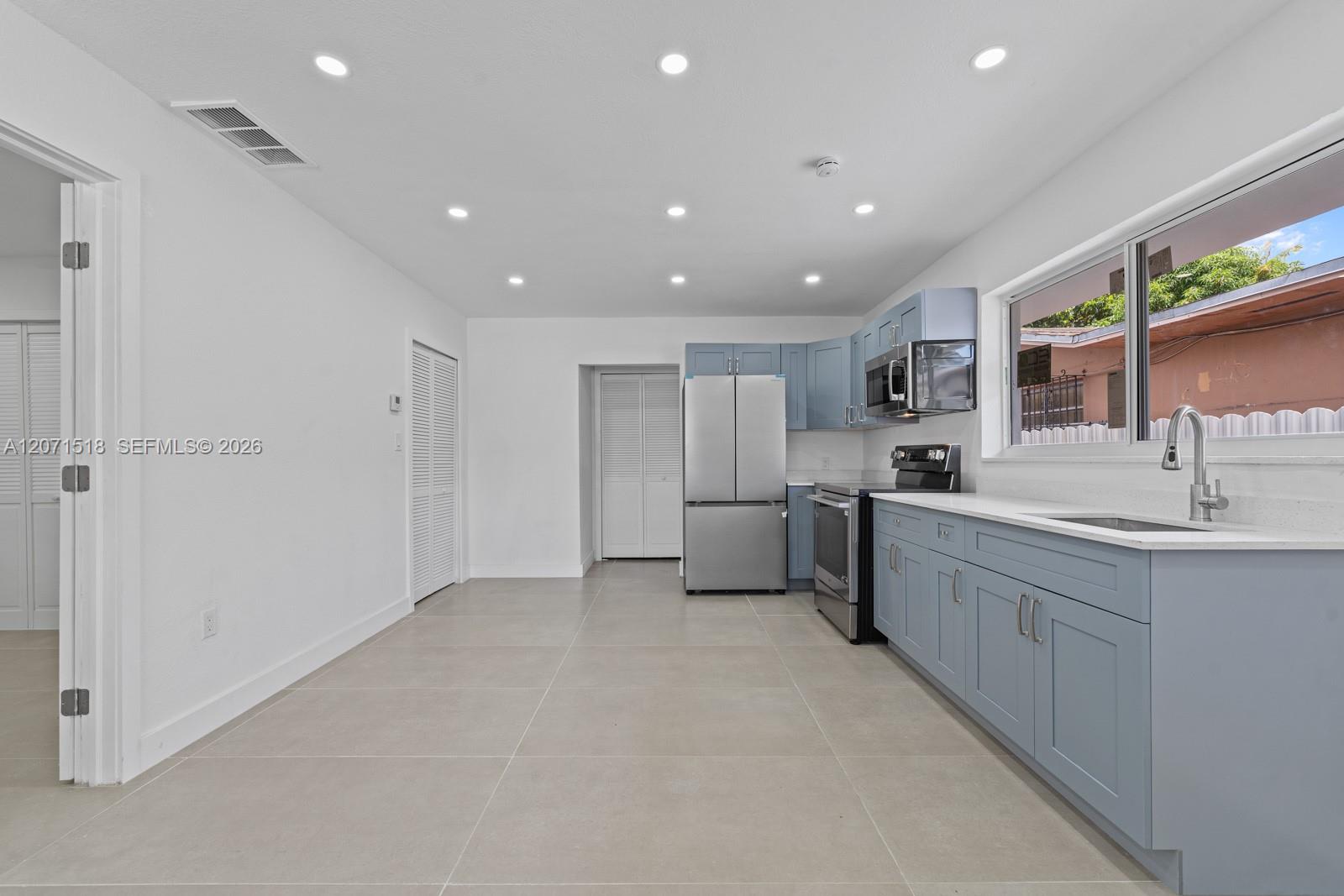 1849 NW 16th St # 1 View 4