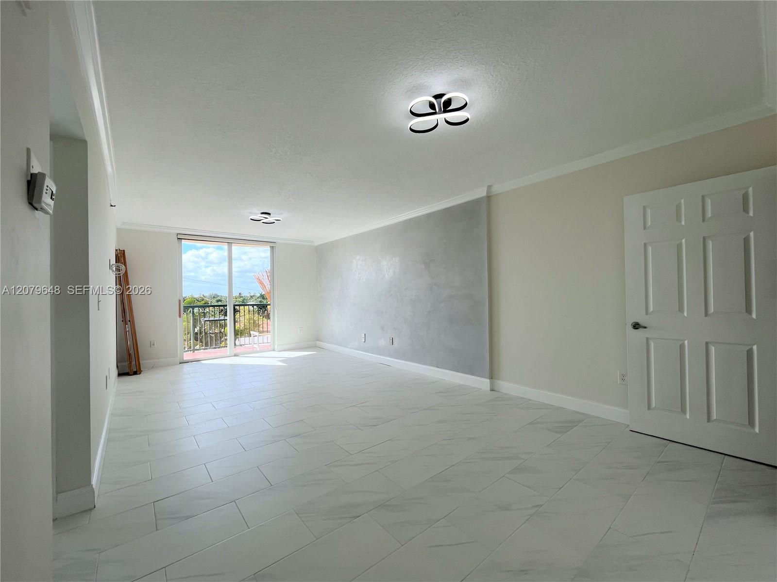 8888 Collins Ave # 308 — Photo 2