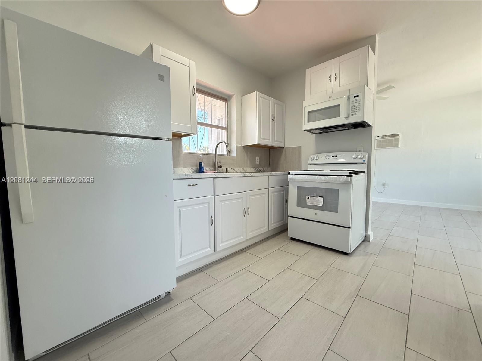 1060 SW 29th Ave # 2901 — Photo 2