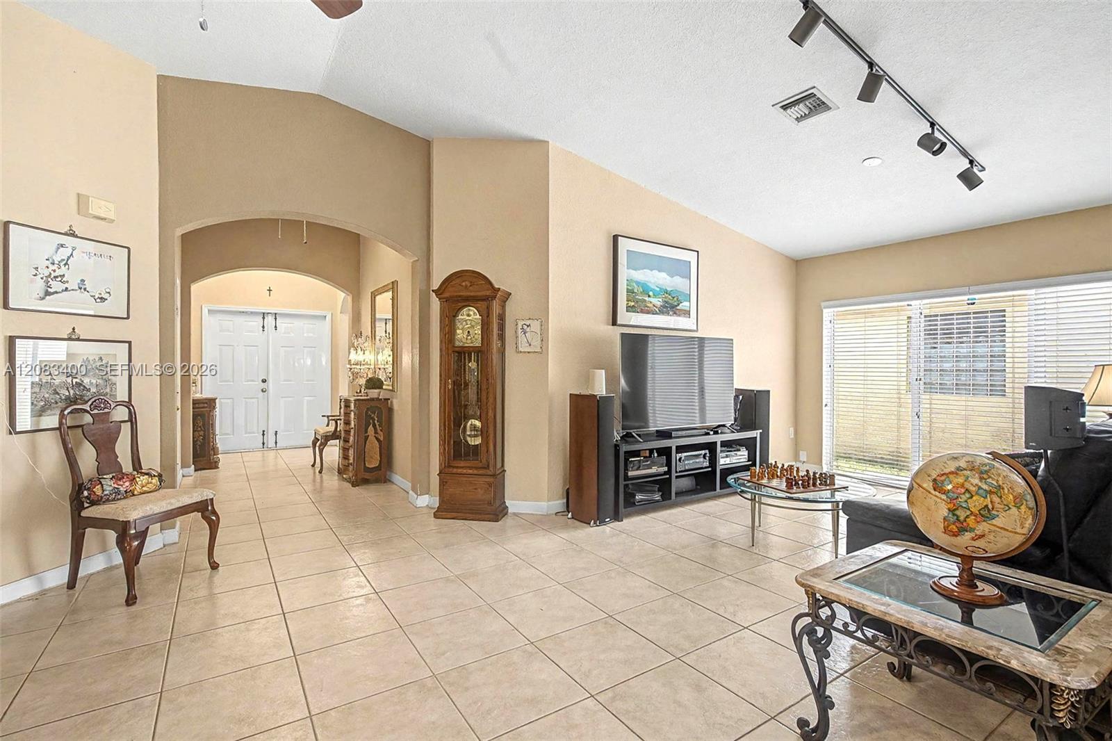 14033 SW 155 Ct — Photo 4