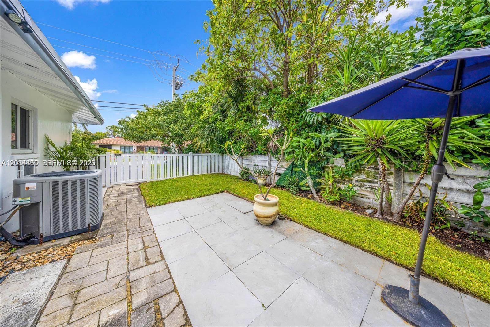 1320 NE 27th Ave # 3 — Photo 3