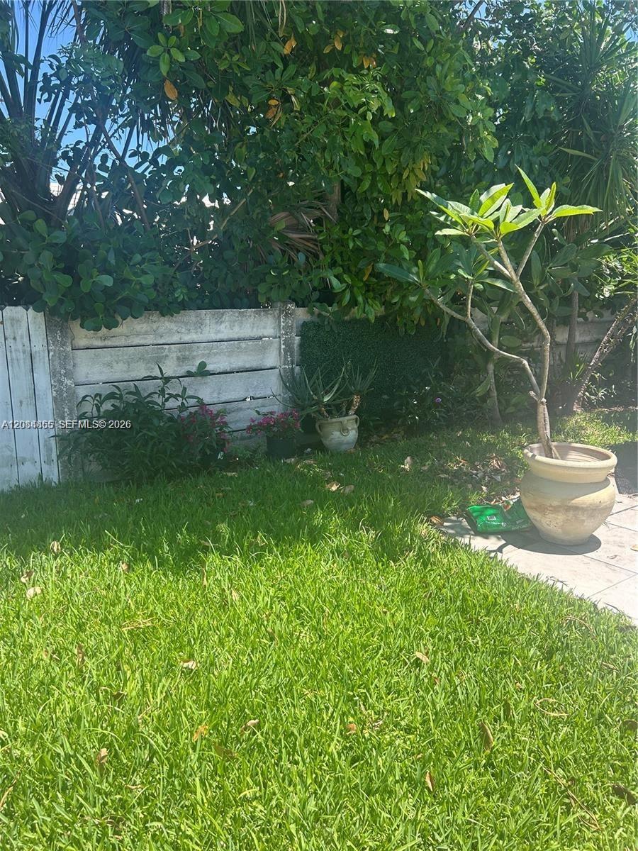 1320 NE 27th Ave # 3 — Photo 4