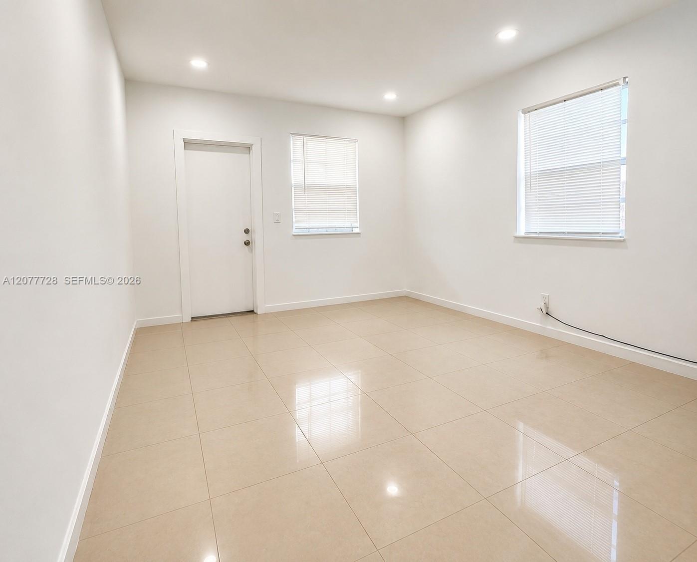 5807 SW 25th St # 000 — Photo 4