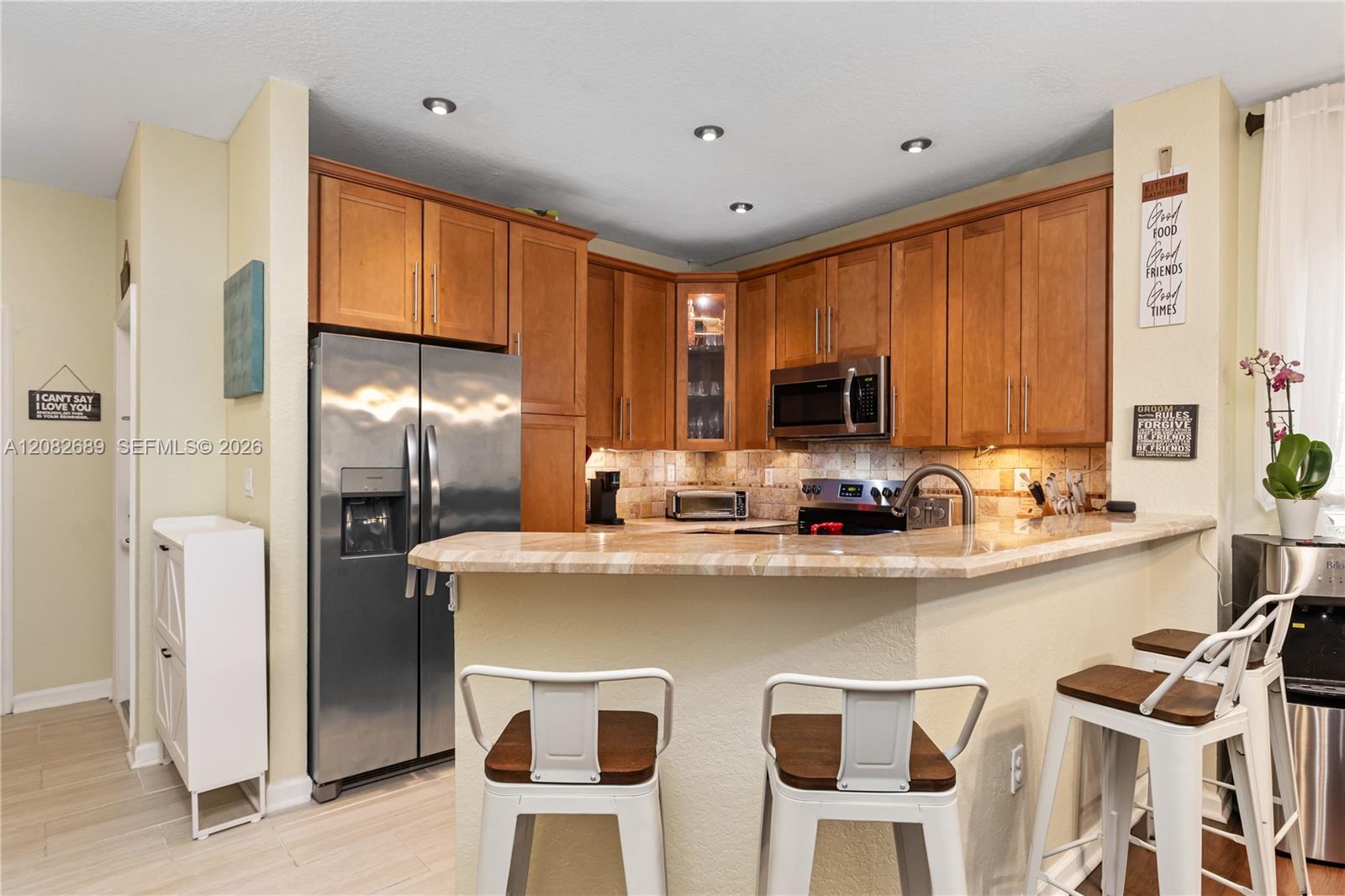5741 Isles Cir — Photo 3
