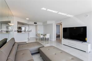 1800 Sunset Harbour Dr # 2215 — Photo 3