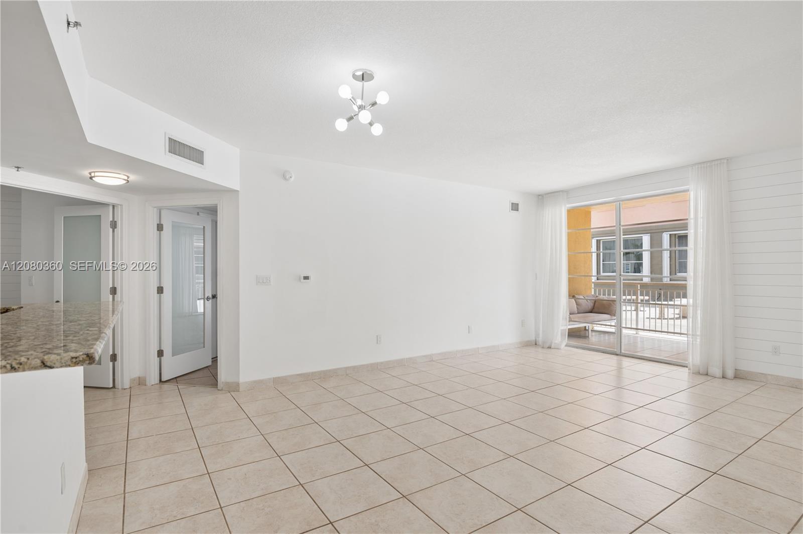 145 Jefferson Ave # 417 — Photo 2