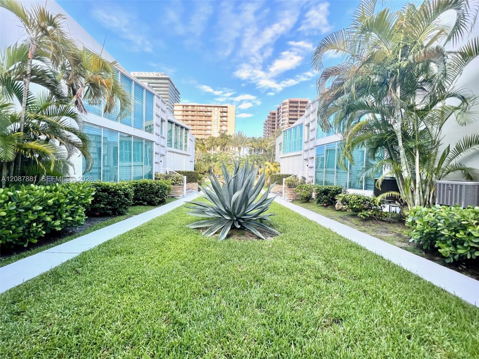 10178 Collins Ave # 107 — Photo 5