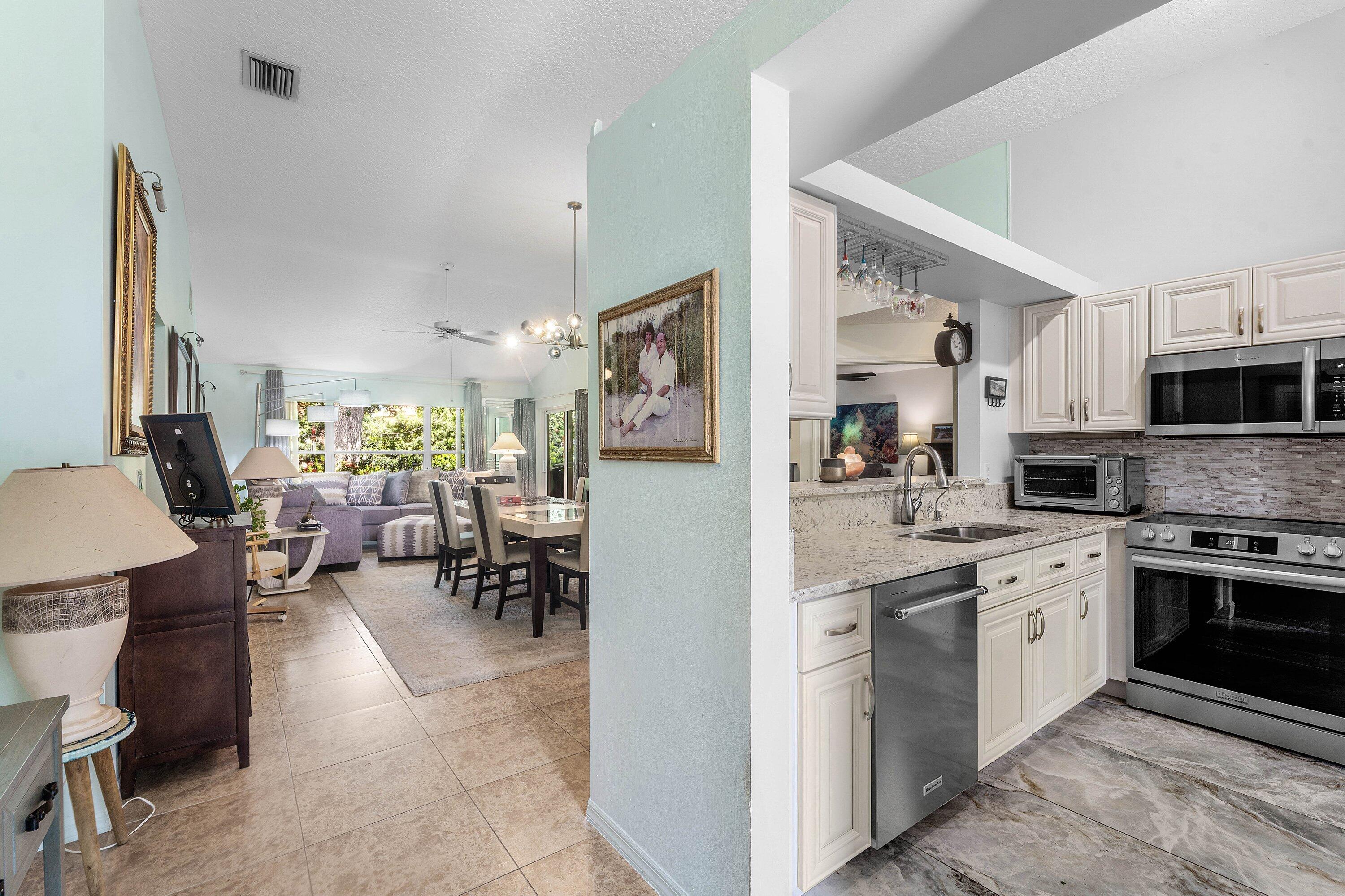 3007 Casa Rio Court — Photo 4